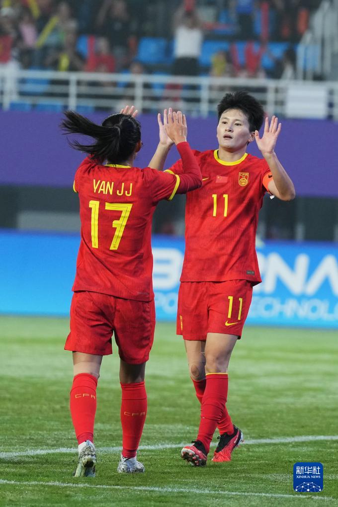 足球——女子小组赛：中国胜蒙古国