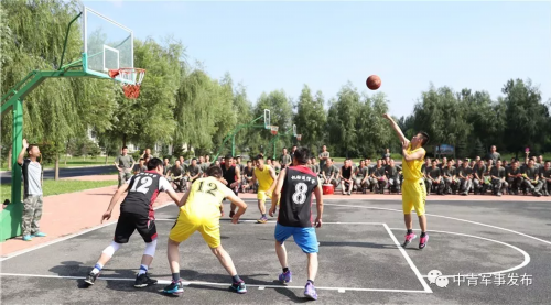 三人篮球深受广大群众和青少年学生们的喜爱